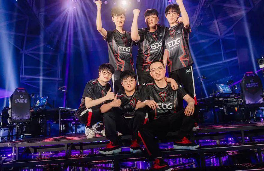 重振旗鼓的 重振旗鼓的