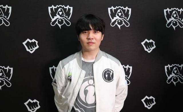 足球的缩影 足球的缩影