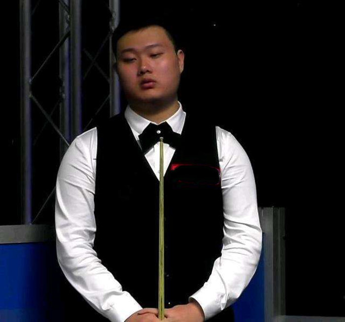 体育英超：曼联1-3不敌维拉 九场不败遭终结