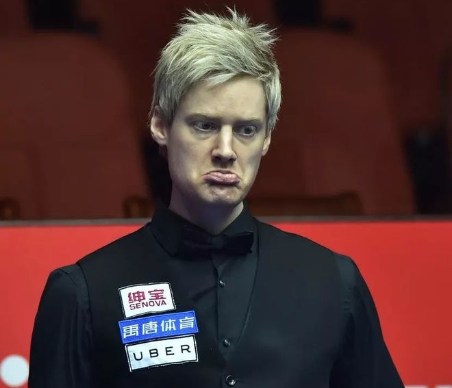 中巡最年轻“三冠王”！周彦含5杆优势登顶海峡杯