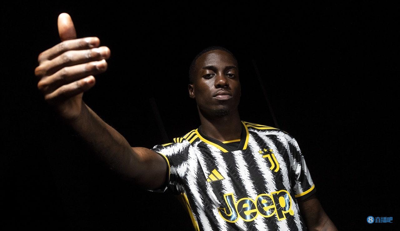 印尼羽球超级500赛 ｜ 连两站淘汰大马赛冠军 乐蒂晋级4强.