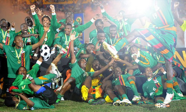 他像一位老 他像一位老